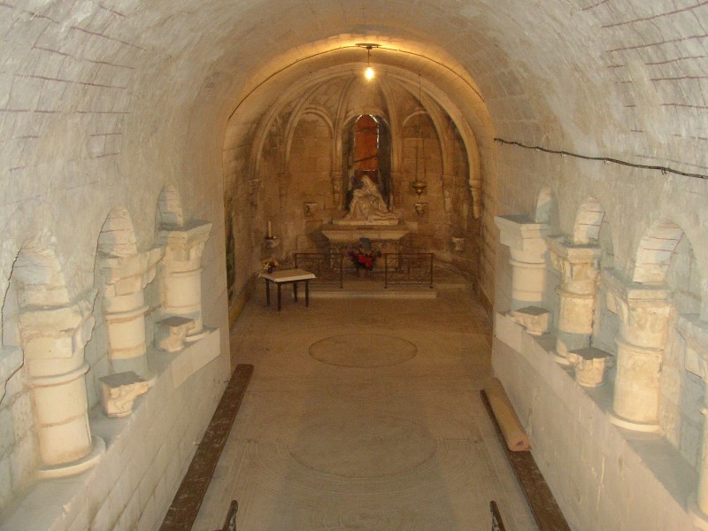 La crypte de l'église Sainte Maure Sainte Britte